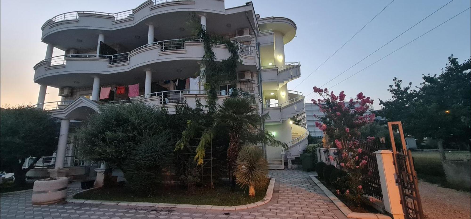 Meti Apartments Ulcinj Ngoại thất bức ảnh